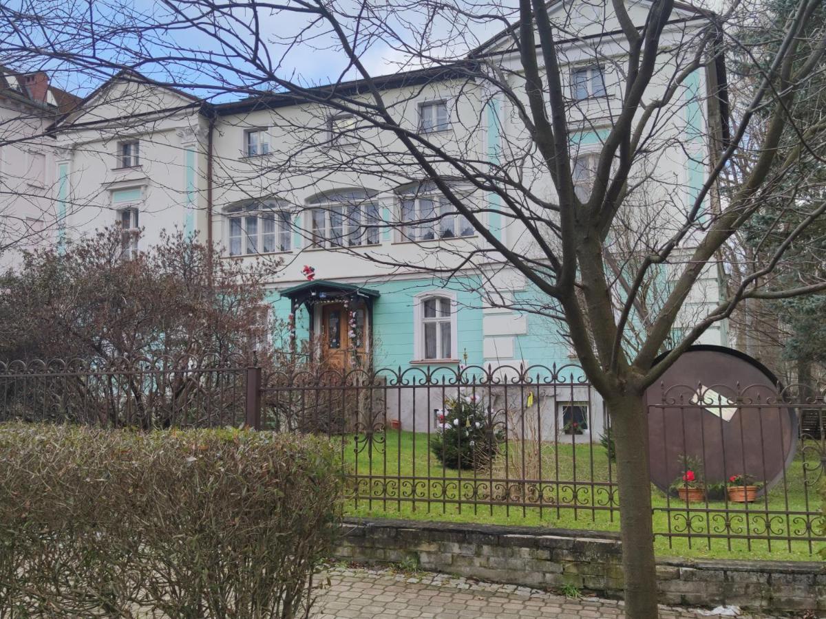 Willa Janina Lądek-Zdrój Kültér fotó
