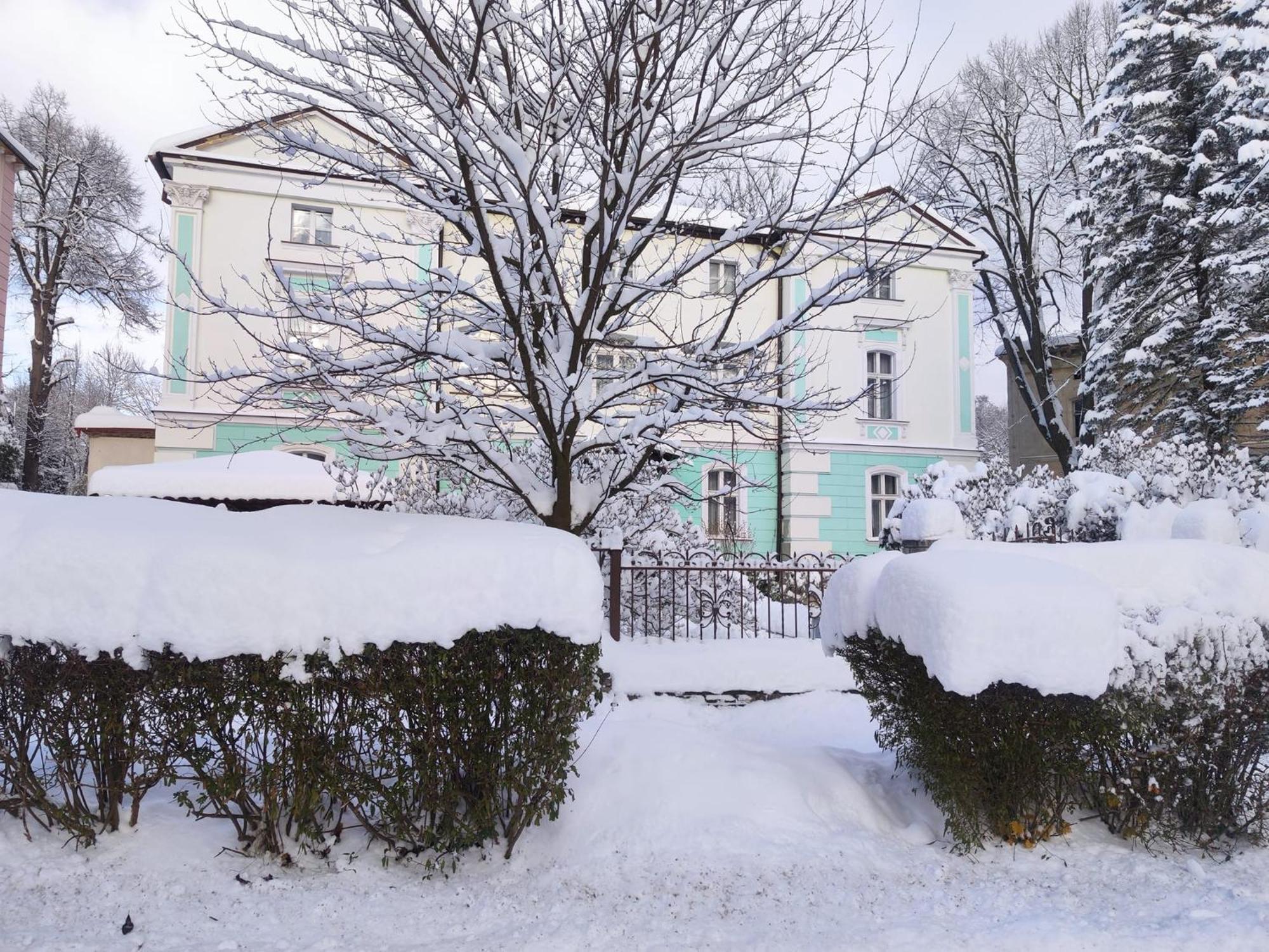Willa Janina Lądek-Zdrój Kültér fotó